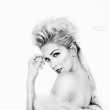 moder�torka r�dia Evropa 2 a Sn�dan� s Novou Zorka Hejdov�, make-up - viz�istka Eva Ceralov�, fotografka Nikol Obrov� a modelka Zorka Hejdov�