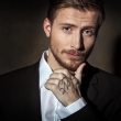 model, klient: Vlastimil Kal�ek, p�nsk� portr�tn� focen� mu��, fotografka Nikol Obrov�