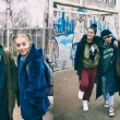 zp�va�ka Sia Sai, M��a Petrik, tane�nice M�ka a K�ka, viz�istka Sabina Bibi �kodov�, exteri�rov� focen� Praha, fotografka Nikol Obrov�