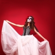 El D�a de los Muertos by Nikol Obrov� Photographer, make-up, vlasy: viz�istka Marika Jane�kov�, modelka: Andrea Kocmanov�, El D�a de los Muertos je mexick� sv�tek mrtv�ch, p�i kter�m je vyu��v�no i takov� l��en� jako karikatura smrtky